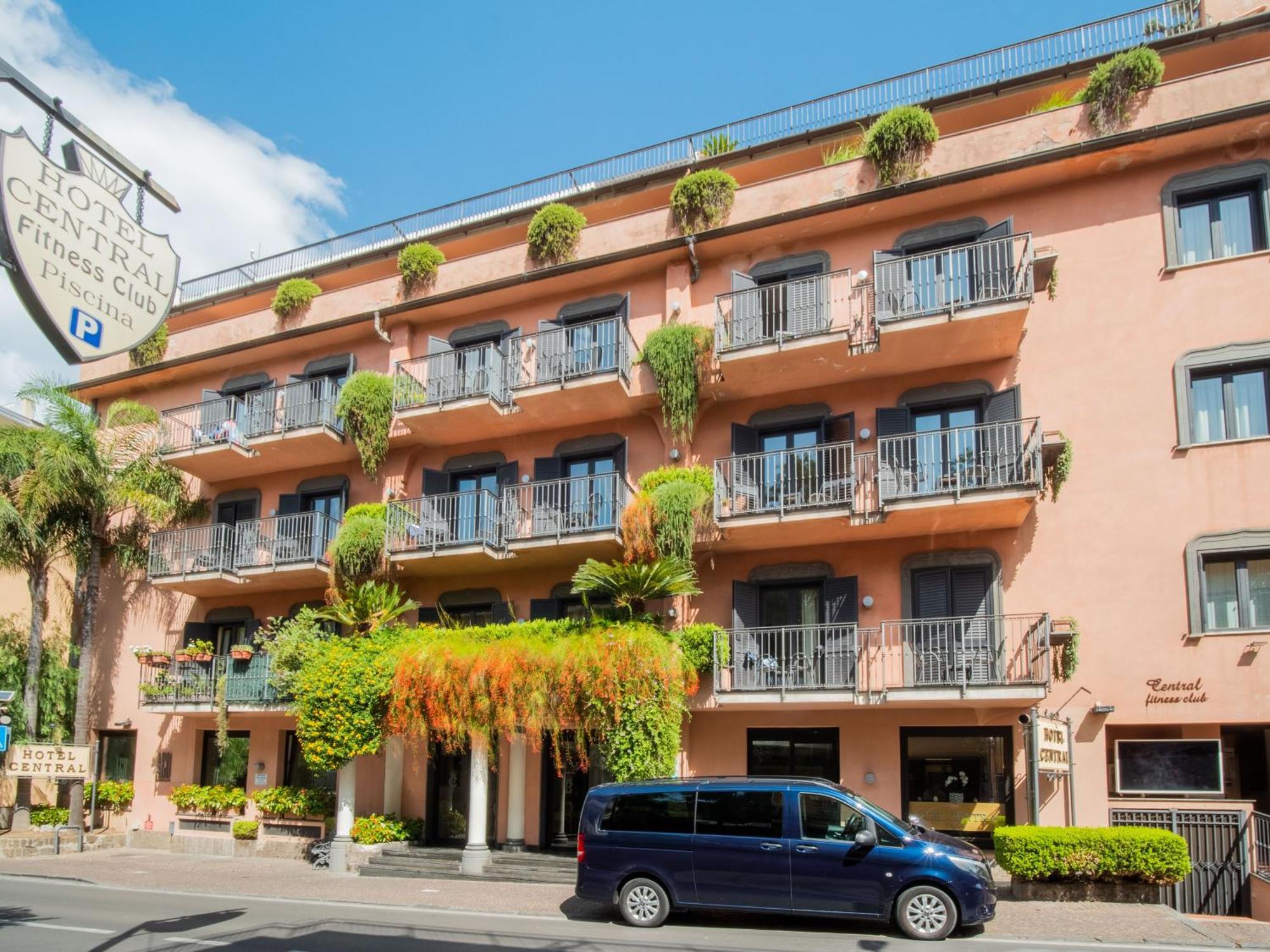 Hotel Central Wellness Sorrento Luaran gambar