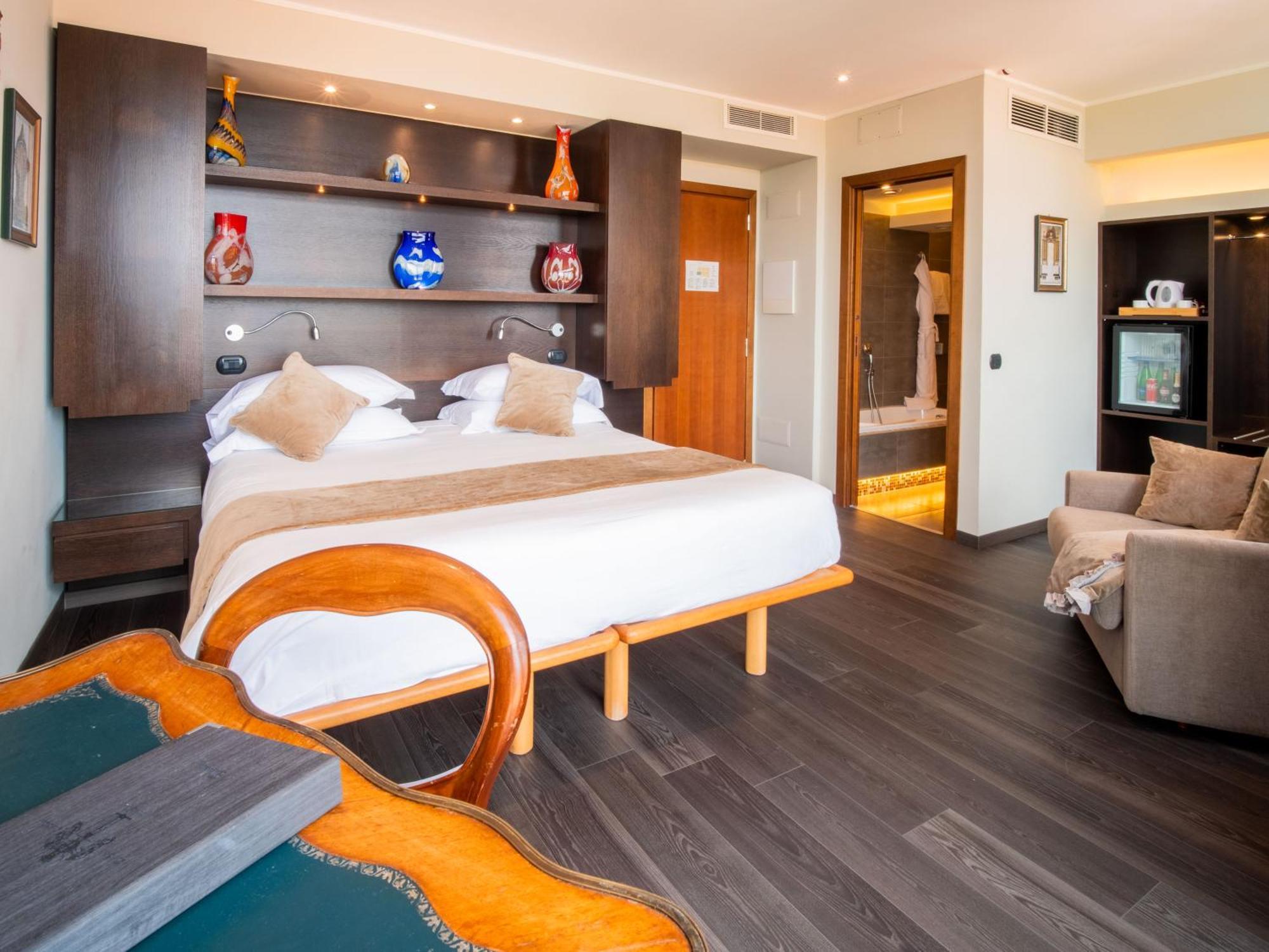 Hotel Central Wellness Sorrento Luaran gambar
