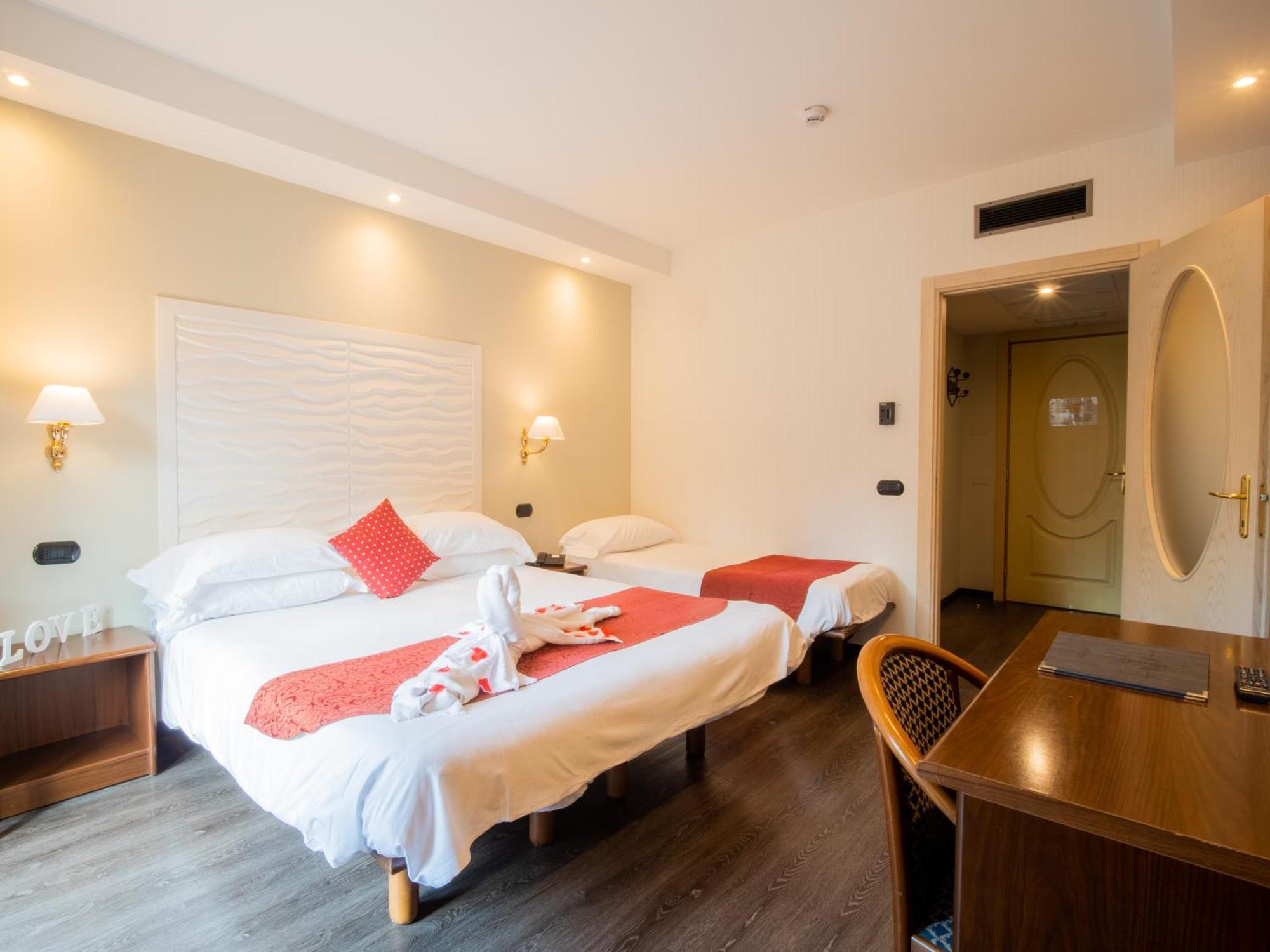 Hotel Central Wellness Sorrento Luaran gambar