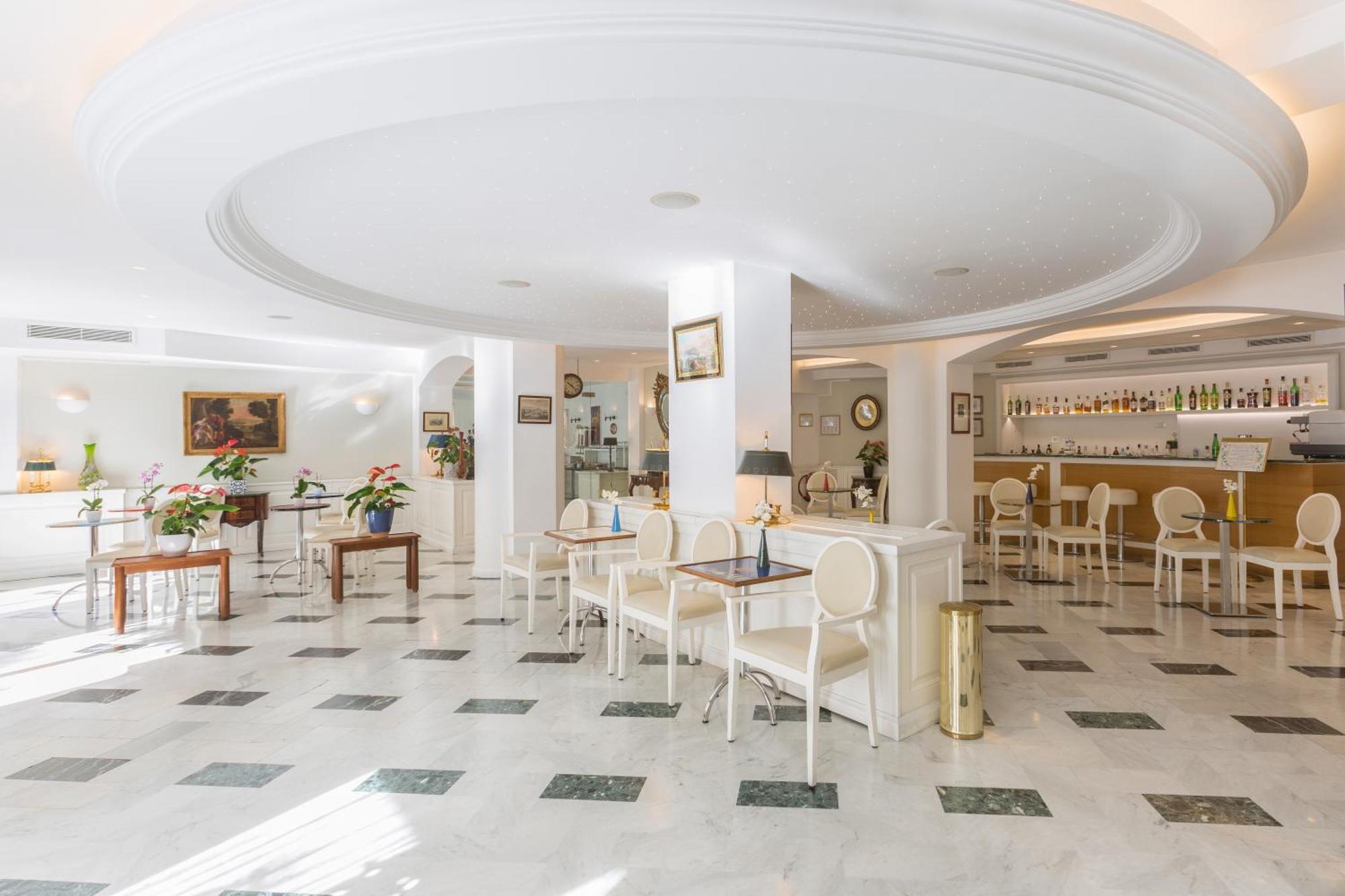 Hotel Central Wellness Sorrento Luaran gambar