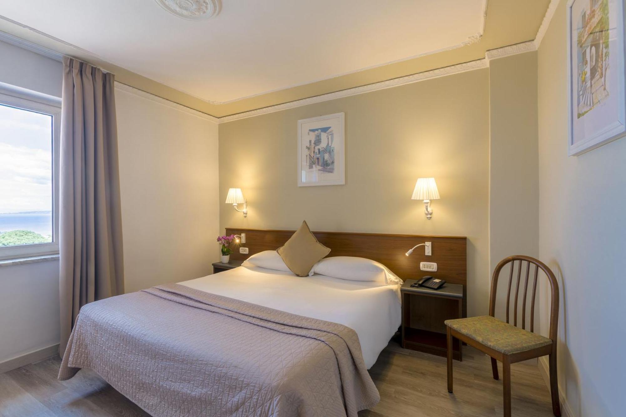 Hotel Central Wellness Sorrento Luaran gambar