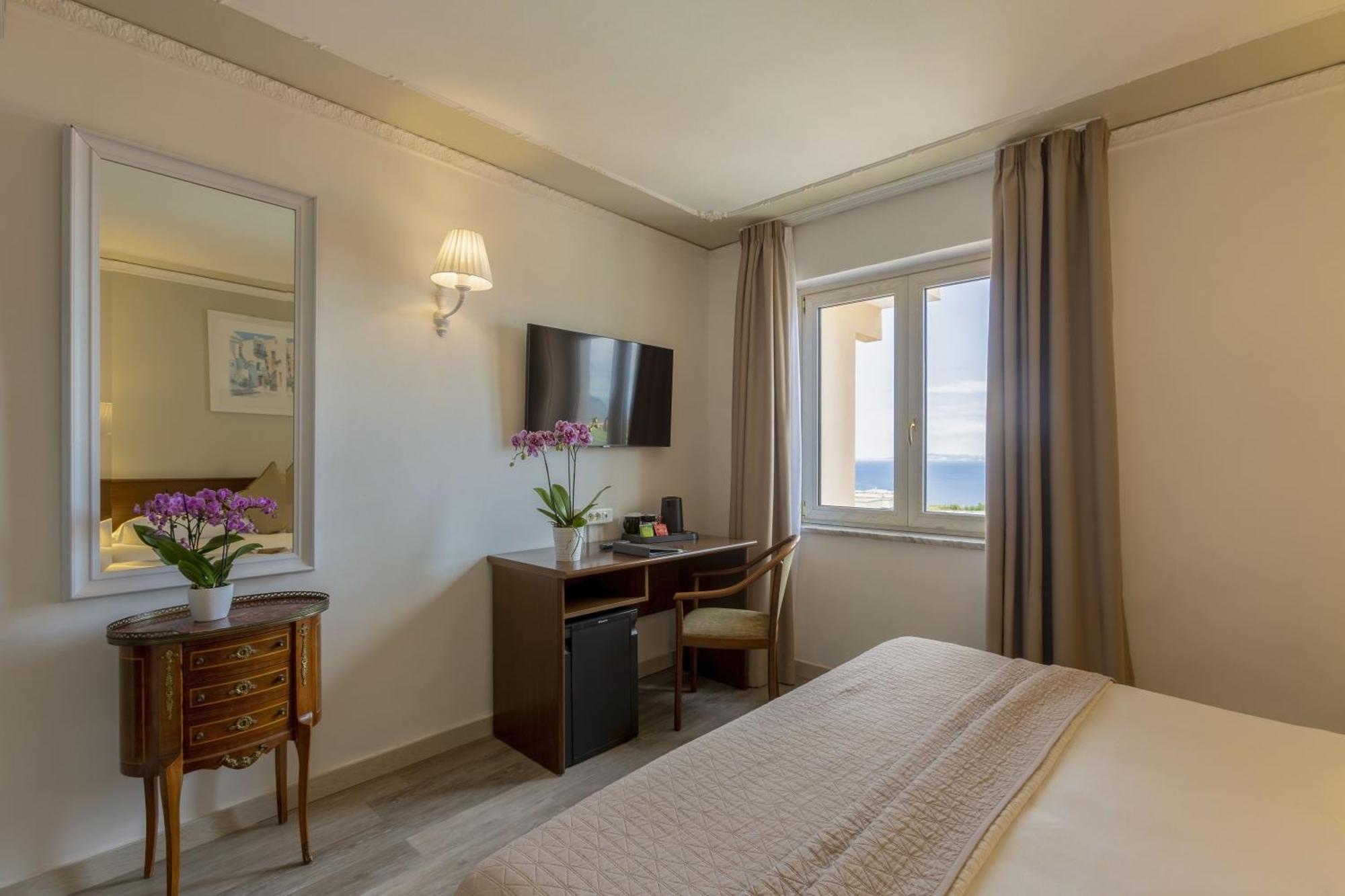 Hotel Central Wellness Sorrento Luaran gambar