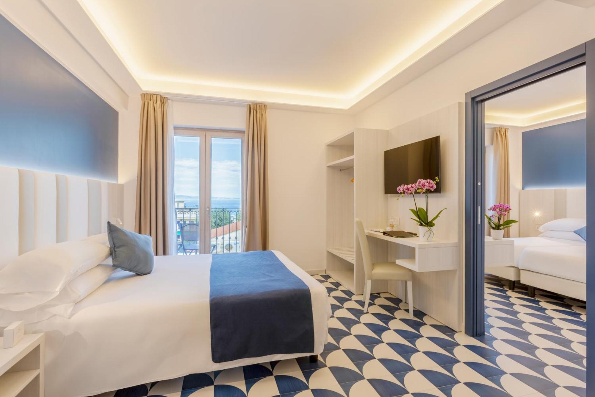 Hotel Central Wellness Sorrento Luaran gambar