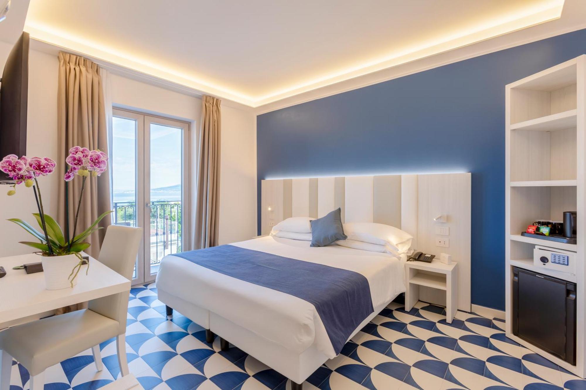 Hotel Central Wellness Sorrento Luaran gambar